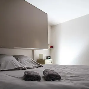 Bateau-hôtel B³ Boat, Gand